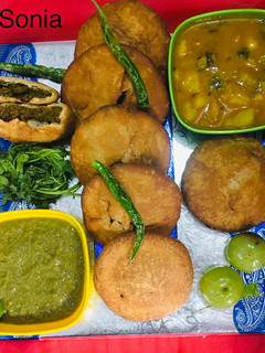 मटर कचौड़ी (Matar kachori recipe in Hindi) रेसिपी मुख्य फोटो