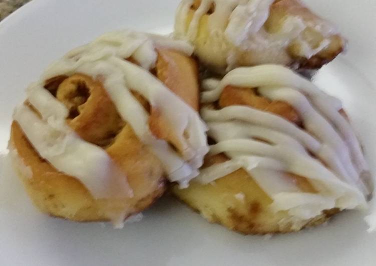 How to Prepare Quick Cinnamon Rolls