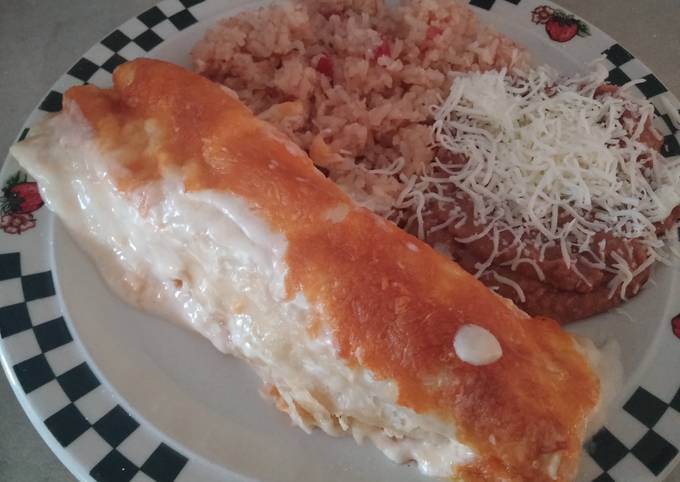 Cheesy chicken enchiladas