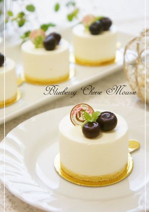 A picture of Blueberry Cheese Mousse.