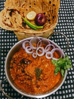 મિક્ષ કઠોળ(Mix kathol Recipe in Gujarati) રેસીપી મુખ્ય ફોટો