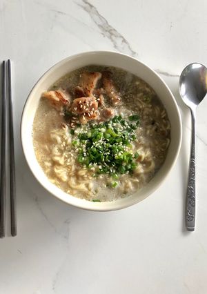 รูปของ 🍜มาม่าทงคตสึหมู🍜