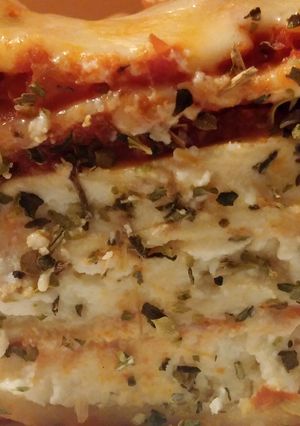 A picture of Crockpot lasagne.