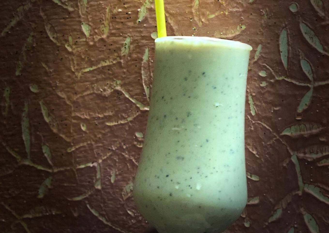 Peanut butter, banana,chia seeds shake