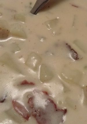 A picture of Creamy Potato Bacon Soup.