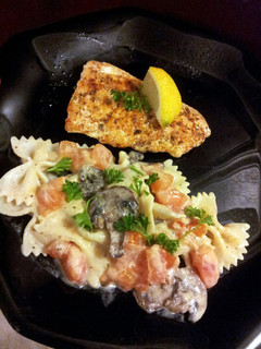 A picture of easy healthy salmon and pasta.