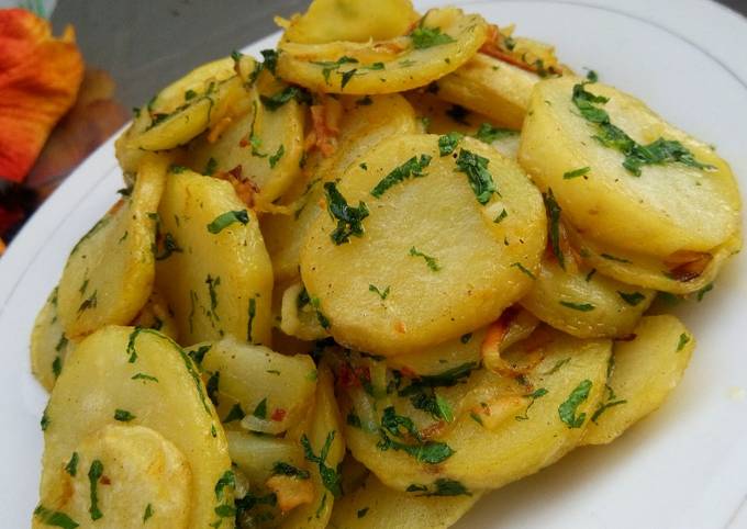 Resep Lyonnaise potato oleh Ica_psaj - Cookpad