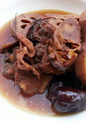A picture of Lotus Root With Herbs In Pork And Dried Oyster Soup.