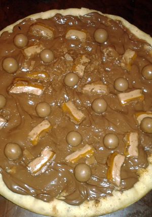 A picture of Chocolate Pizza.