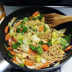 A picture of Super Easy Chicken Chowmein.