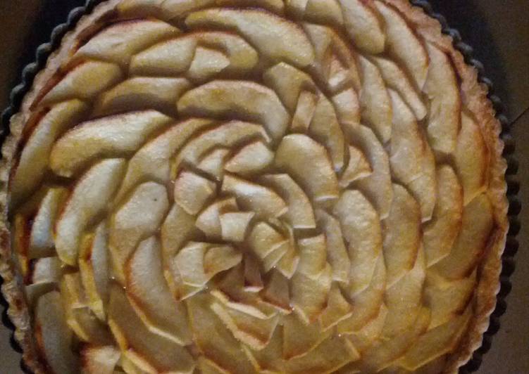 Step by Step Guide to Make Quick French Home Apple Tart