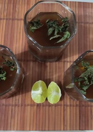 A picture of Lemon pudina ice tea.