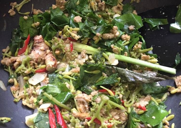 Tumis bunga pepaya oncom so