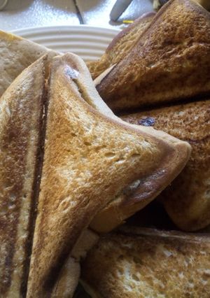 A picture of Toasted bread.