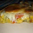 Tarta de Jamón y queso cremoso y cheddar con tomate, verdeo, pim