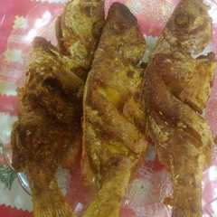 รูปของ Ikan Goreng kuning lengkuas