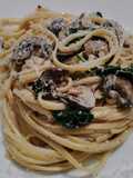 Spinach and mushroom pasta