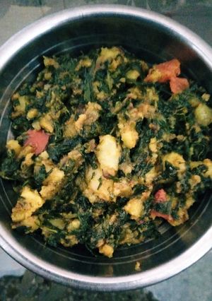 आलू मेथी की सब्जी (aloo methi ki sabzi recipe in Hindi) रेसिपी मुख्य फोटो