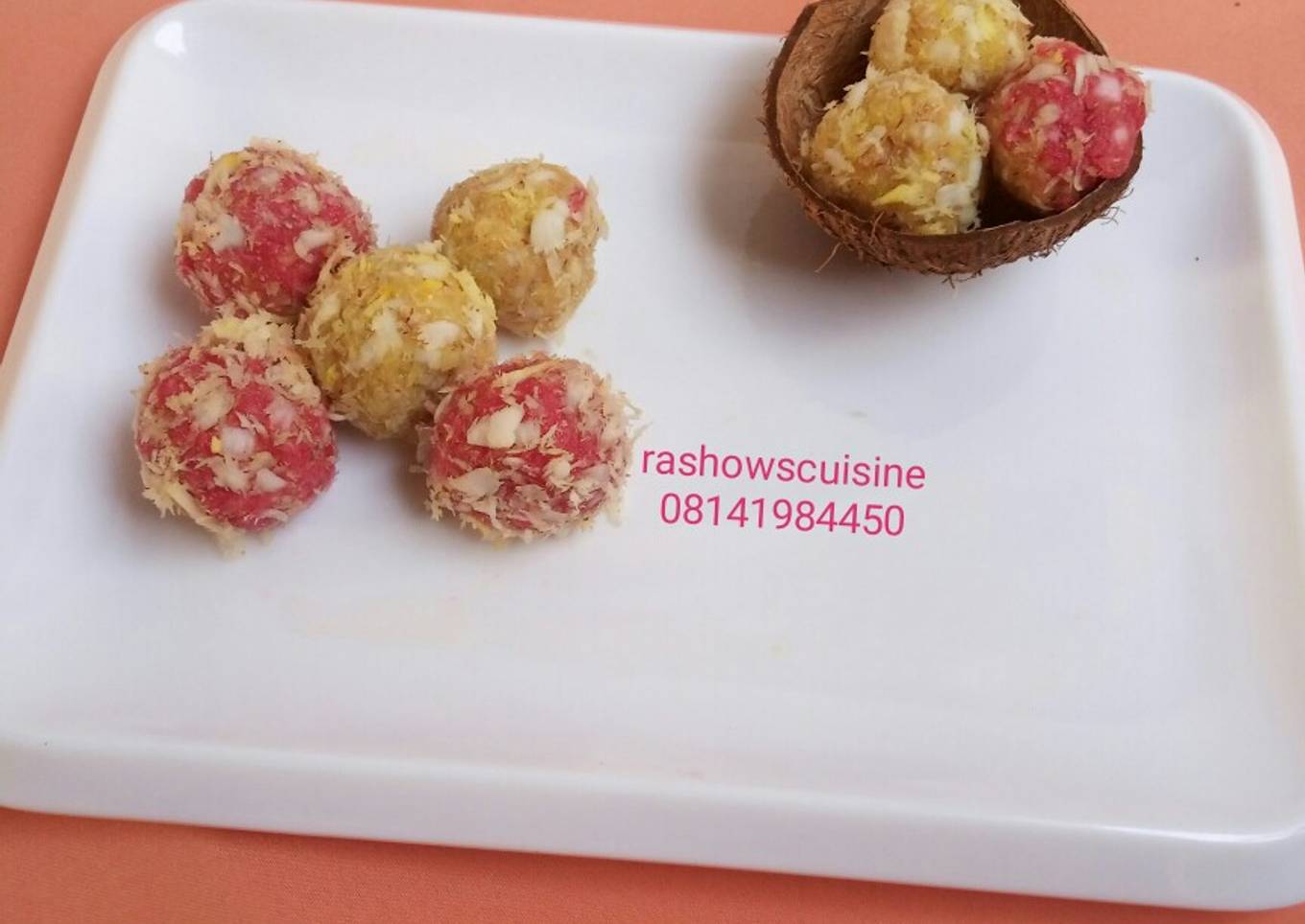 Coconut laddoo