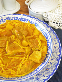 Una foto de Guiso de fideos con costilla