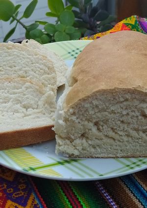 Una foto de Pan lactal, esponjoso y simple