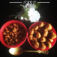 A picture of Peas dal pakora.