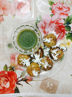 मूंग दाल अप्पे (moong daal appe) रेसिपी मुख्य फोटो