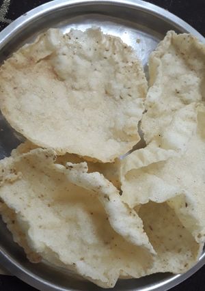 સારેવડા (sarevada recipe in gujarati) રેસીપી મુખ્ય ફોટો