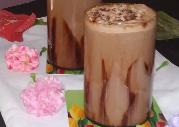 Recipe of Super Quick Homemade Chocolate Milk Shake