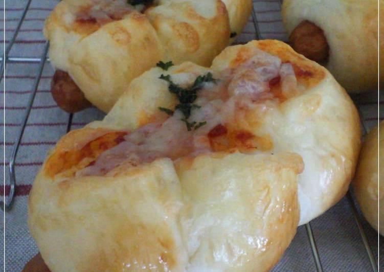 Recipe of Perfect Cheese Wiener Sausage Buns