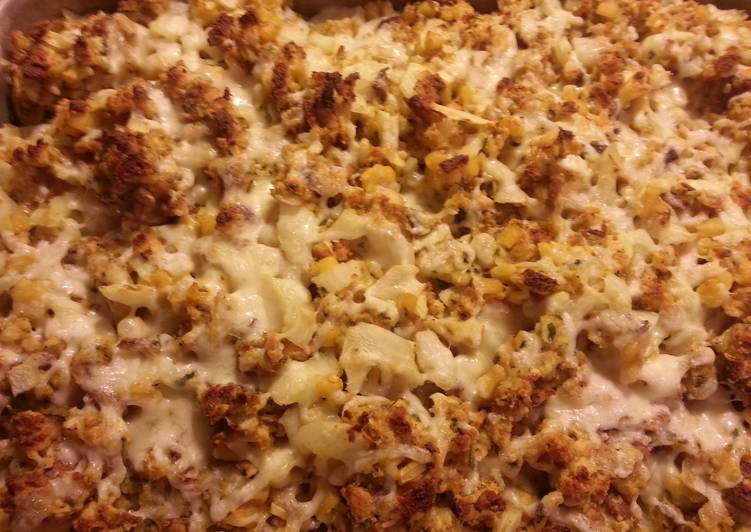 Chicken stuffing casserole