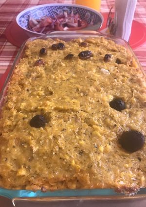 Una foto de Pastel de choclo con ensalada Chilena