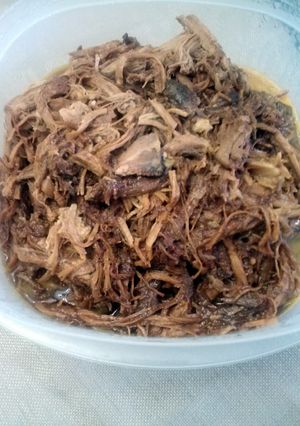 A picture of Griff's spicy strawberry pulled pork.