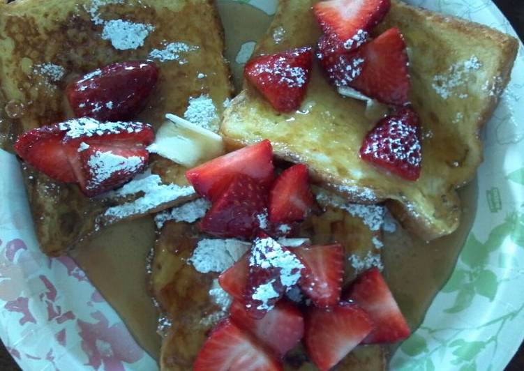 Simple Way to Prepare Homemade Mama&#39;s Cafe French Toast