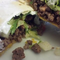A picture of Crunchwrap Supreme.