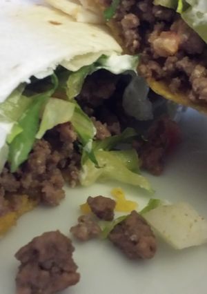 A picture of Crunchwrap Supreme.