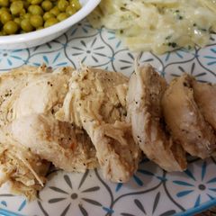 A picture of Buttery lemon chicken.
