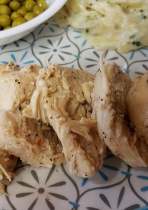 A picture of Buttery lemon chicken.