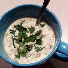 A picture of White turkey chili.