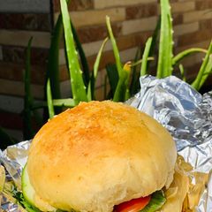 A picture of Juicy burger.