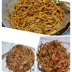 A picture of Chinese noodles.