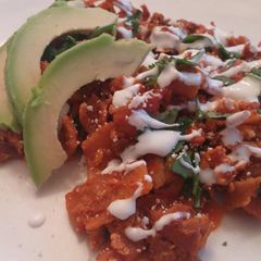 A picture of Chilaquiles.