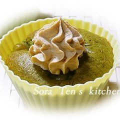 A picture of Kinako Roasted Soybean Powder Whipped Cream.