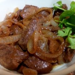 A picture of Beef steak philippine stlye.