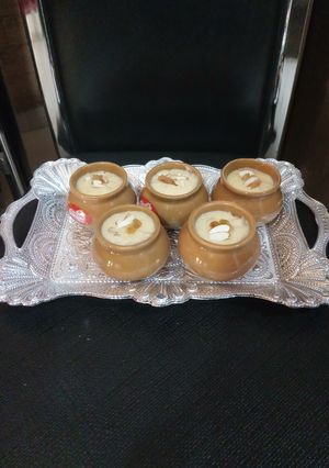 A picture of Zafrani phirni.