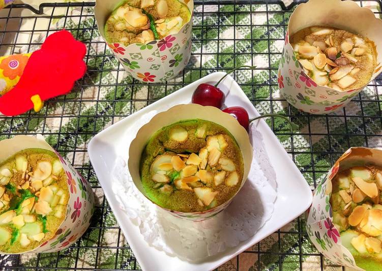 Resep Chiffon Pandan Cupcake Putih Telur ala Tiger Kitchen yang enak