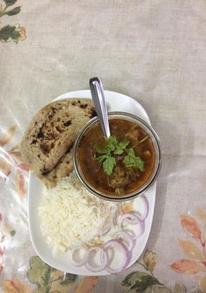 A picture of Mutton Curry.