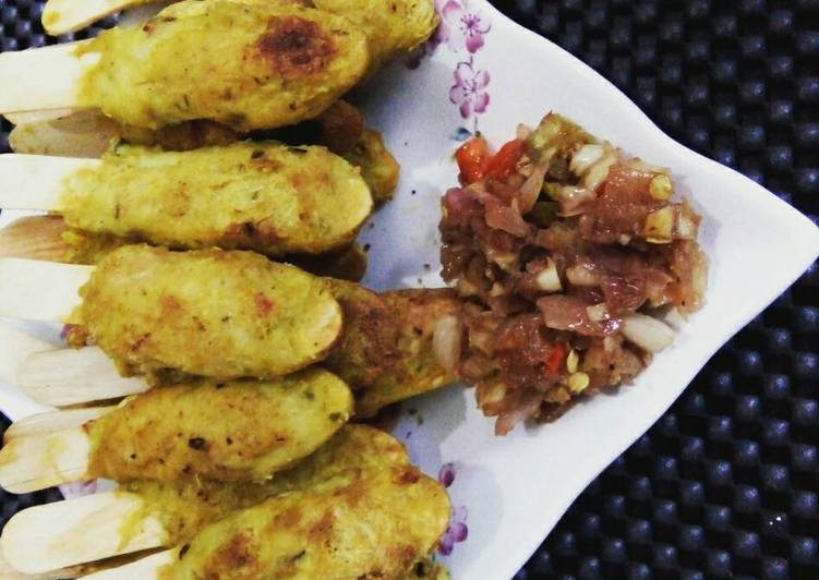 Sate lilit sambal matah