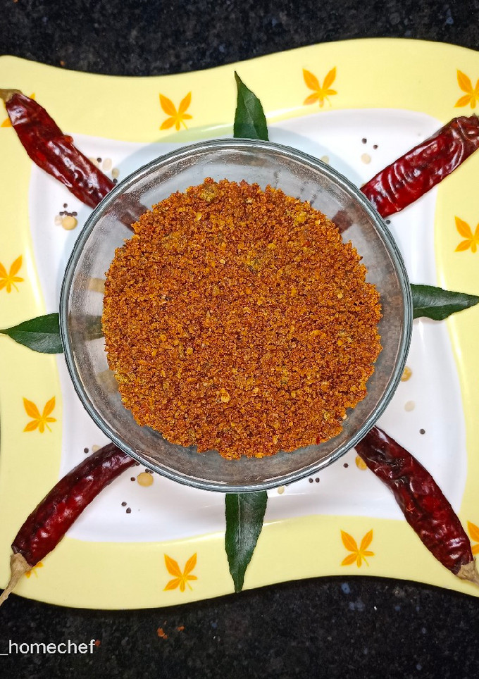 પોડી મસાલો (Podi Masala Recipe In Gujarati) રેસીપી મુખ્ય ફોટો