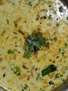 தயிர் சப்ஜி (Thayir sabji recipe in tamil) செய்முறை முக்கிய புகைப்படம்